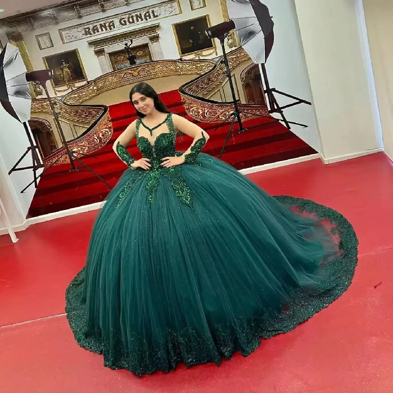 stylish dressEmerald Green Quinceanera Dress For Girl Ball Gown Shiny Sequin Lace Appliques Party Dresses Vestidos De 15 Años