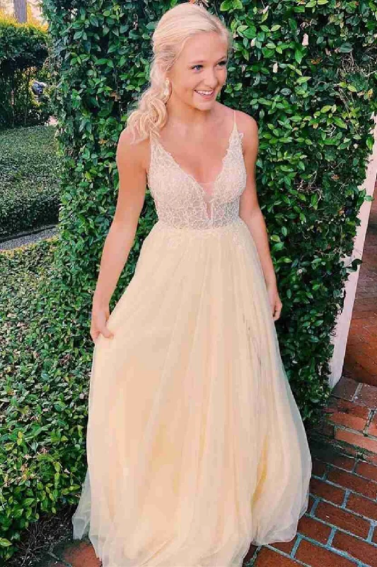 classic fit-and-flare dressV-Neck Backless Yellow Long Prom Dress