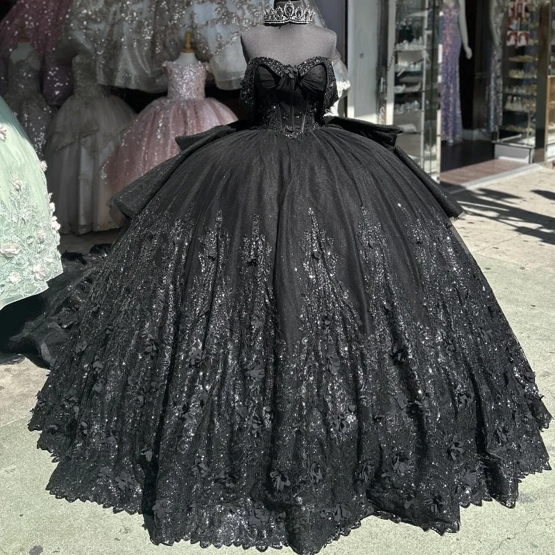 vintage dressMexican Black Quinceanera Dresses Ball Gown Beaded Crystal Lace Appliques Sweet 16 Dress Princess Lace Up Vestido De 15 Años