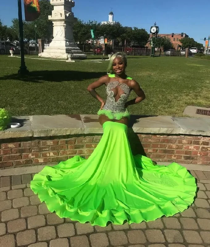 sleek dressFruit Green Sparkly Trumpet Evening Formal Party Dresses for Black Girl Luxury Diamond Feather Sheer Prom Birthday Gala Gown