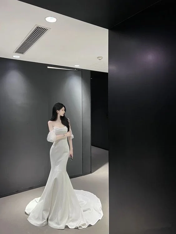 winter dressSimple Mermaid Wedding Dress,Bridal Gown with Train Y7200